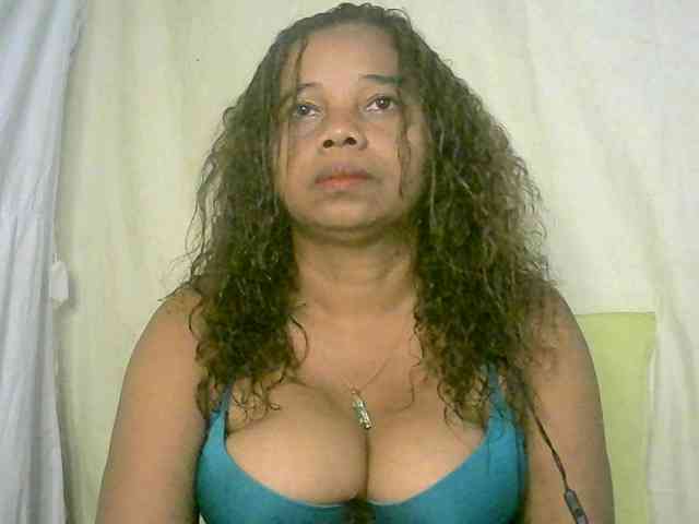 Vicky20a bongacams live cam model