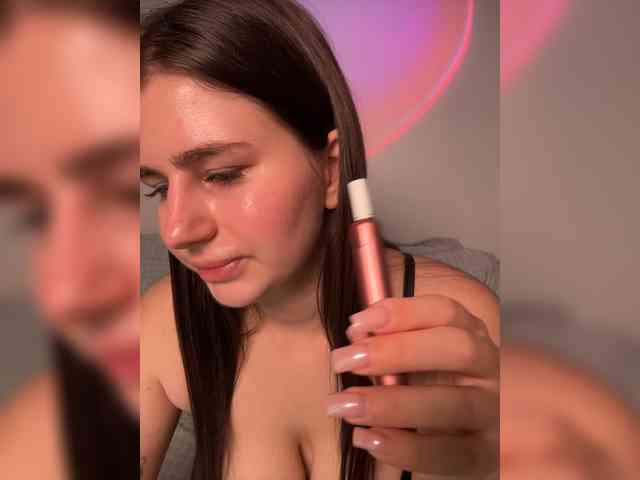 Malaa16 bongacams live cam model