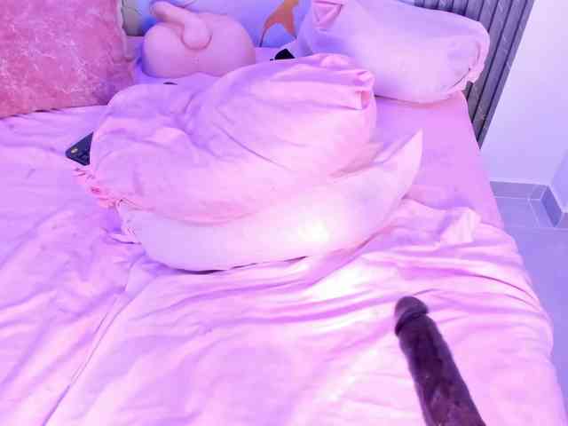 VeronicaLodge23 bongacams live cam model