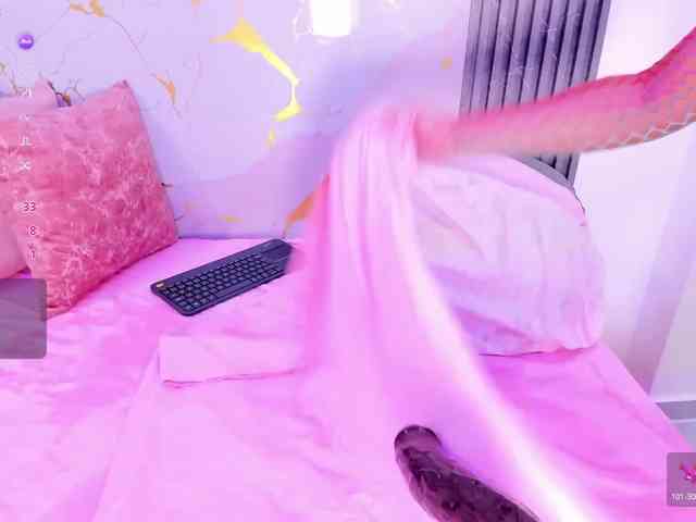 VeronicaLodge23 bongacams live cam model