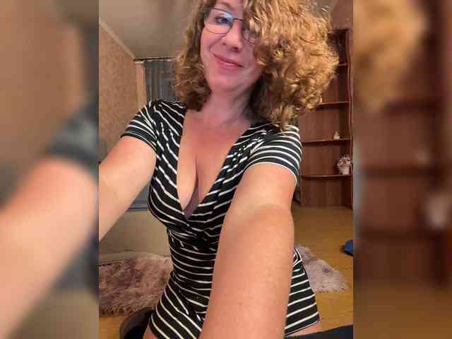 Blestyavka5 bongacams live cam model