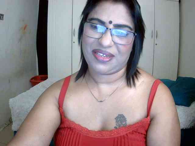 indiandelight001 bongacams live cam model