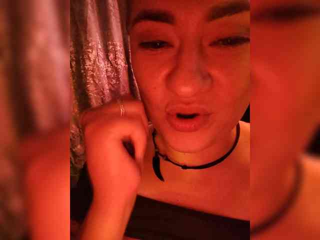 2Laski2 bongacams live cam model