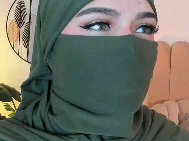anna-henao bongacams live cam model