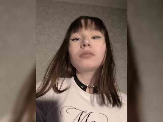 Svetik-Vetik bongacams live cam model