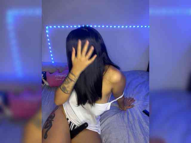 CarolSanz bongacams live cam model