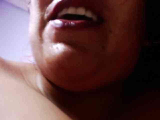 GatuSexx bongacams live cam model