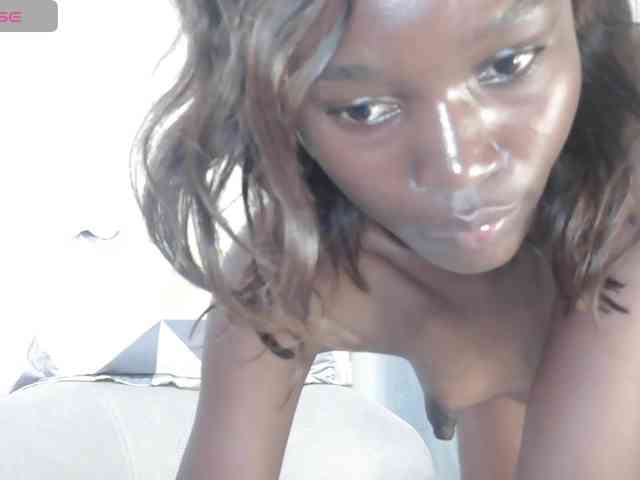 sexy-dee bongacams live cam model