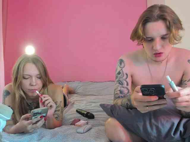 couple-tats bongacams live cam model