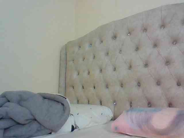 Beautystar12 bongacams live cam model