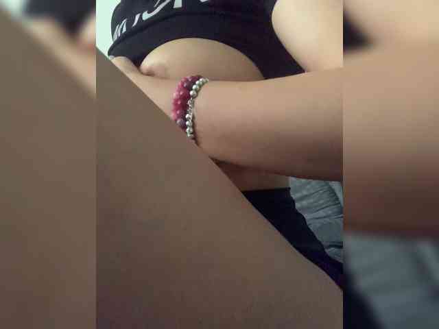 Stasya-moor bongacams live cam model