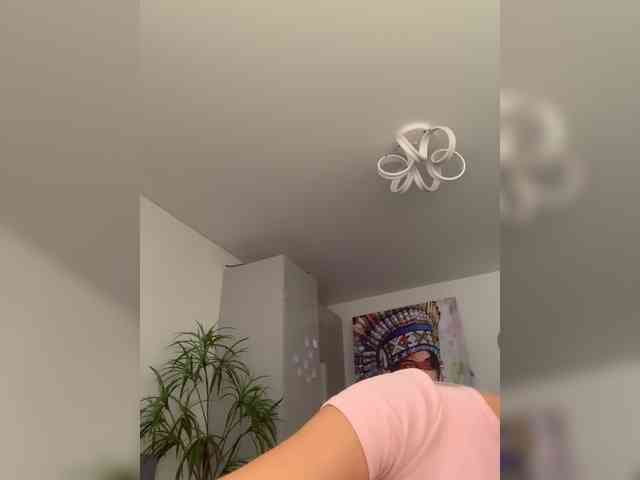 Stasya-moor bongacams live cam model