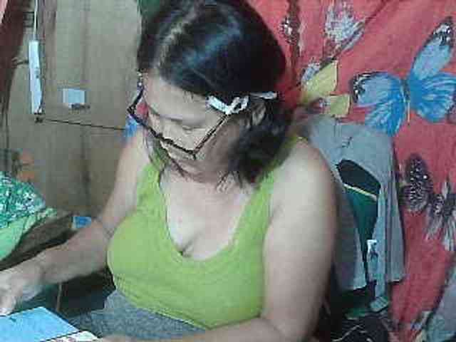 scarllettxxx bongacams live cam model