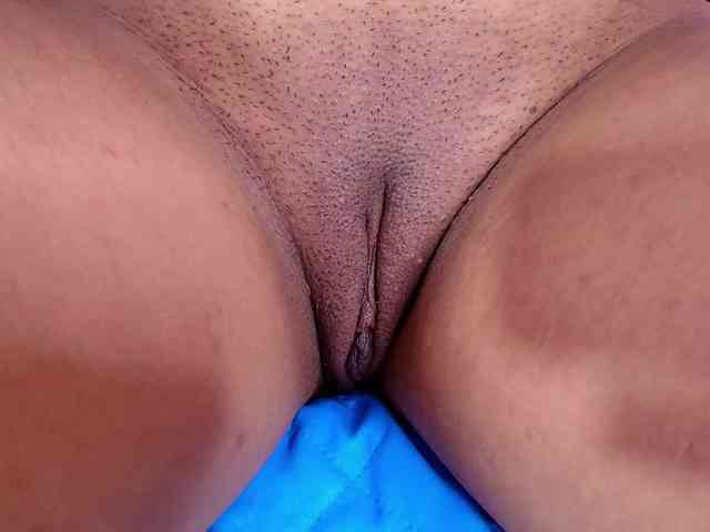 naomi-k bongacams live cam model