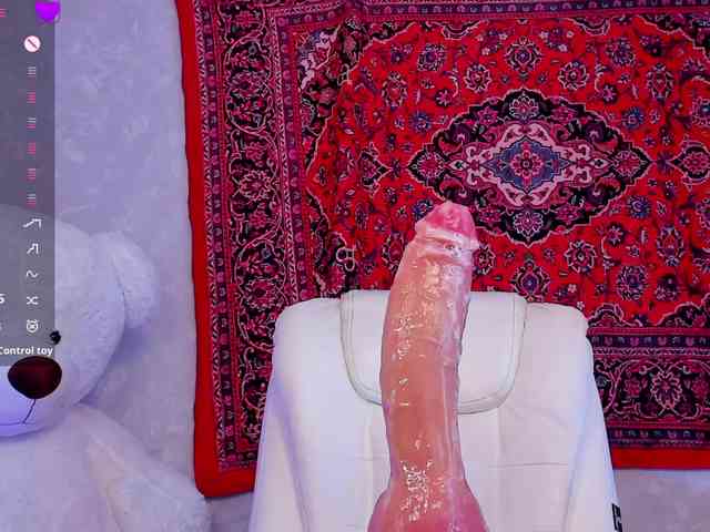 Lilith-Hustle bongacams live cam model