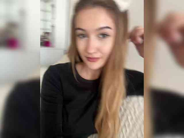 -Lana-Chester- bongacams live cam model