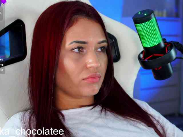 Adel-chocolatee bongacams live cam model
