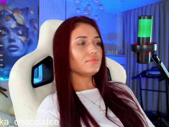 Adel-chocolatee bongacams live cam model