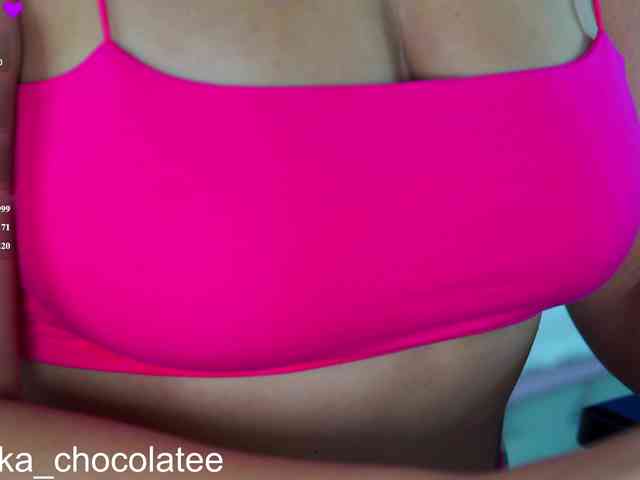 Adel-chocolatee bongacams live cam model
