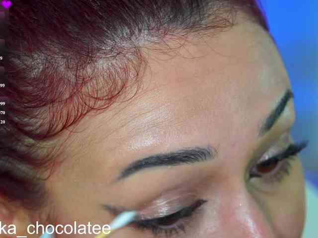 Adel-chocolatee bongacams live cam model