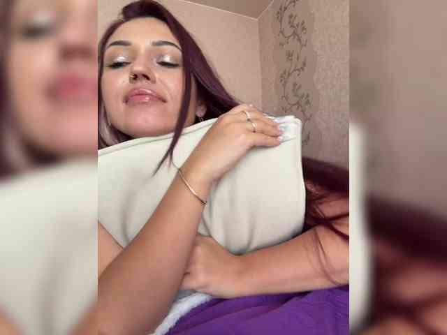 Adel-chocolatee bongacams live cam model