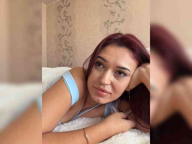Adel-chocolatee bongacams live cam model