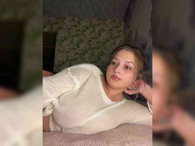 little-devil bongacams live cam model