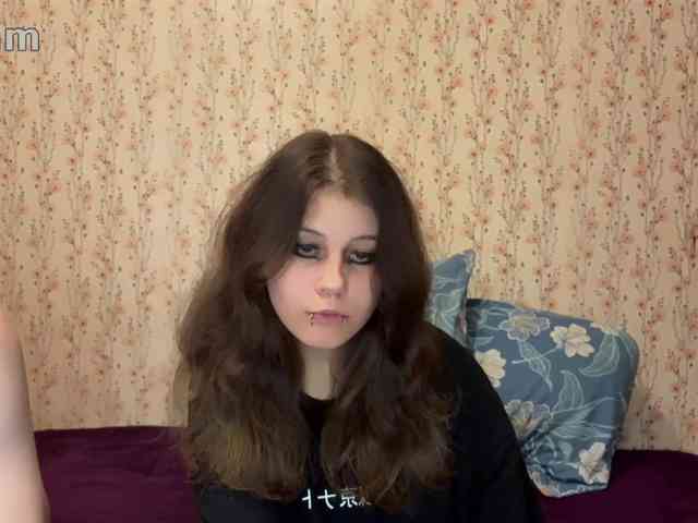 Crystal-Porn-Love bongacams live cam model