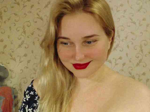 MissLilyAbrams bongacams live cam model