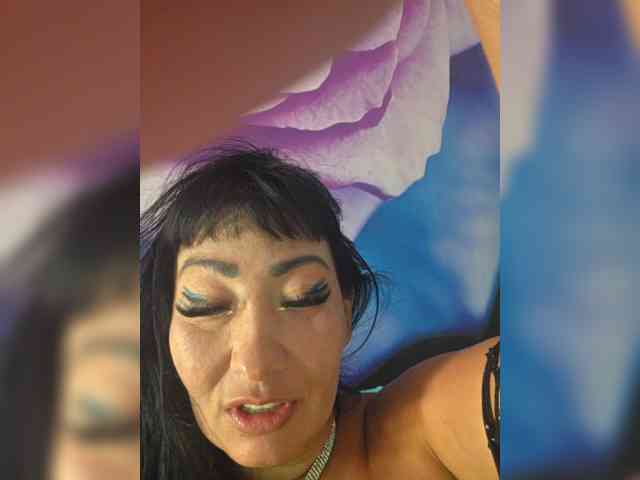 xxxDirtyBitchxxx bongacams live cam model