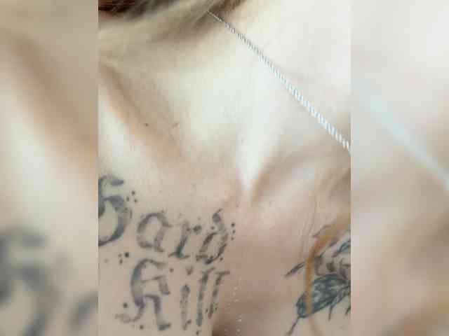 kristinalux bongacams live cam model