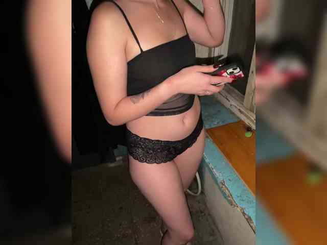 Crazy-lady bongacams live cam model