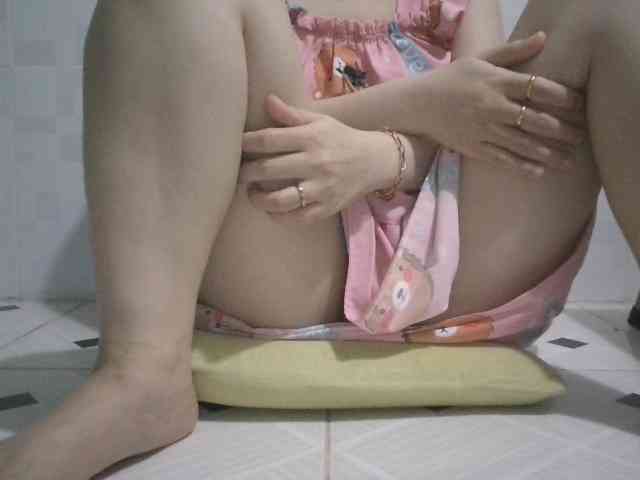 hana-sexy bongacams live cam model