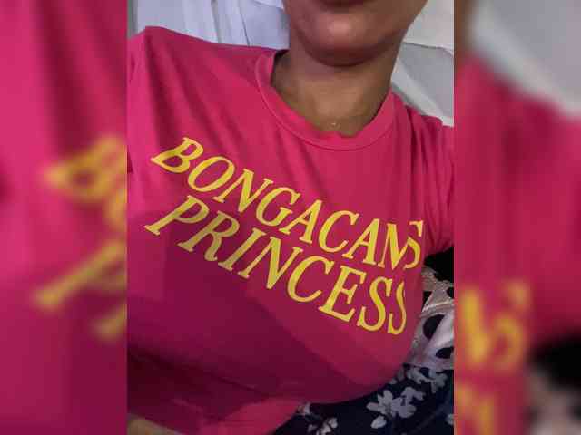 EmilyLeah bongacams live cam model