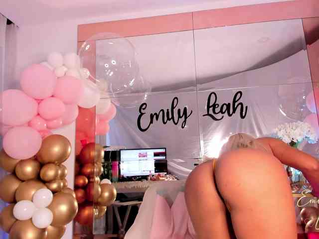 EmilyLeah bongacams live cam model