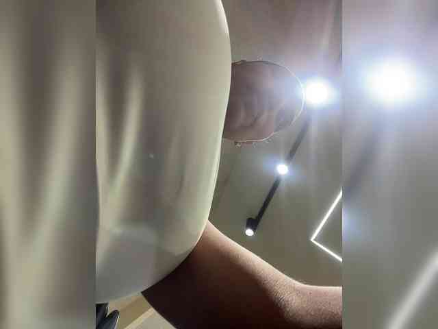 EmilyLeah bongacams live cam model