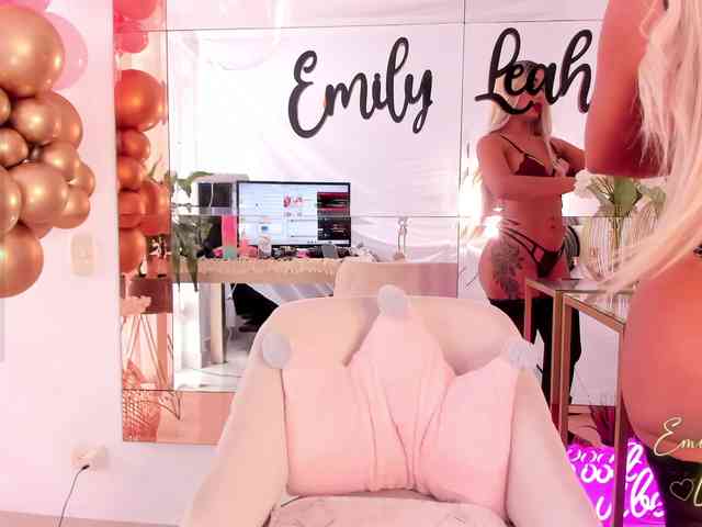 EmilyLeah bongacams live cam model