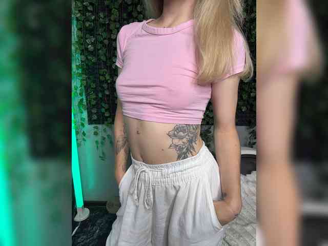 Korol-Eva bongacams live cam model