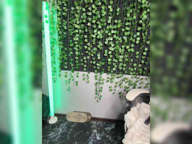 Korol-Eva bongacams live cam model