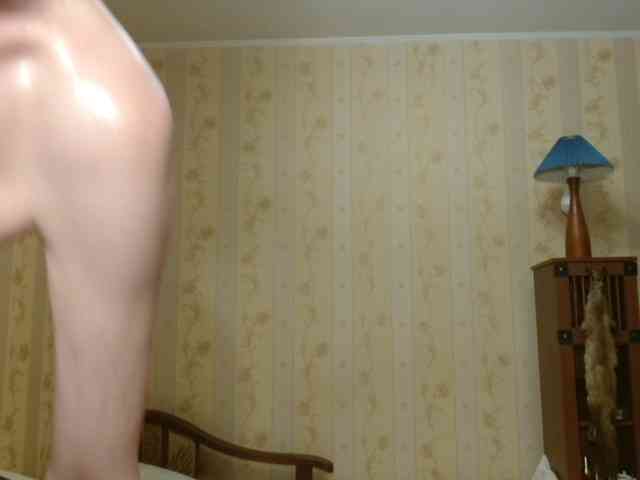 Valenttijm3851 bongacams live cam model