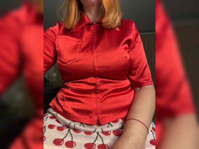 Pink-Lips bongacams live cam model