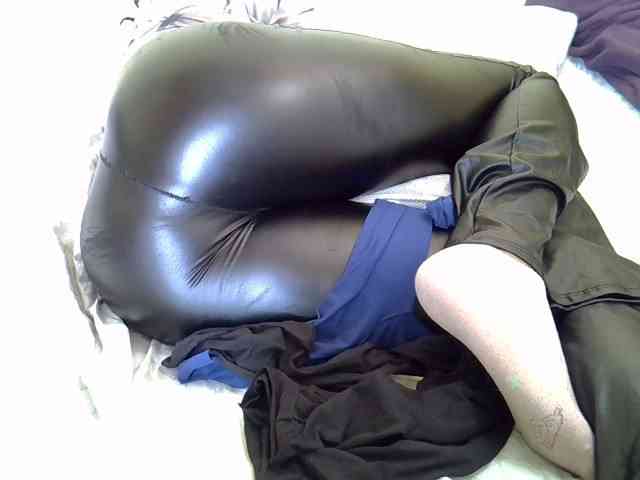 Queenlacey bongacams live cam model