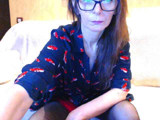 Julianna6532 bongacams live cam model