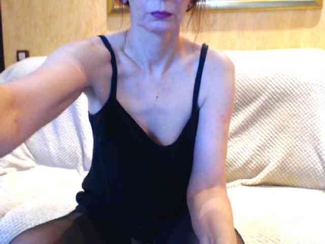 Julianna6532 bongacams live cam model