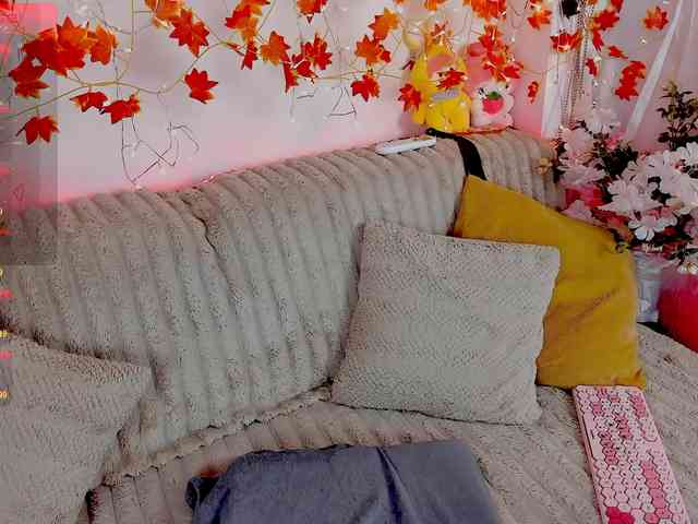 MiuAmano bongacams live cam model