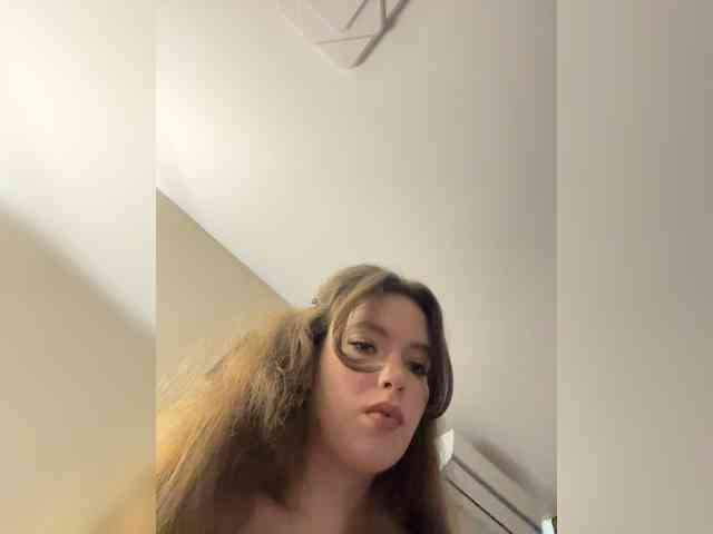 LadyEmily bongacams live cam model