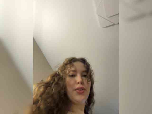 LadyEmily bongacams live cam model