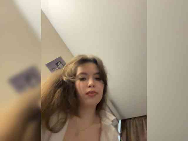 LadyEmily bongacams live cam model