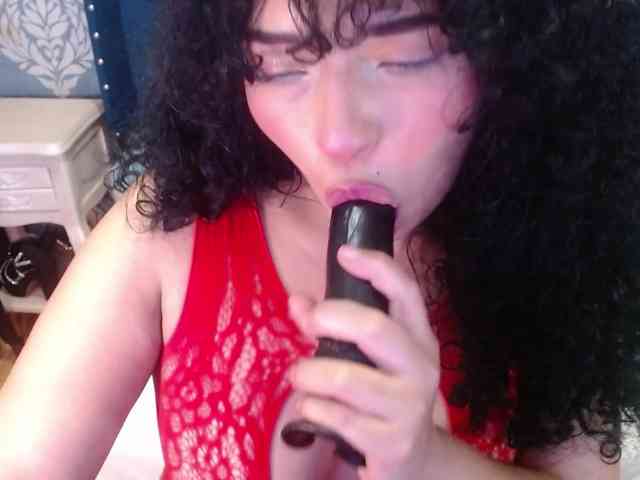 sofiacowperx bongacams live cam model