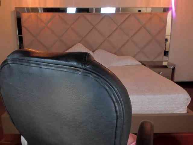 SavannahStorm bongacams live cam model